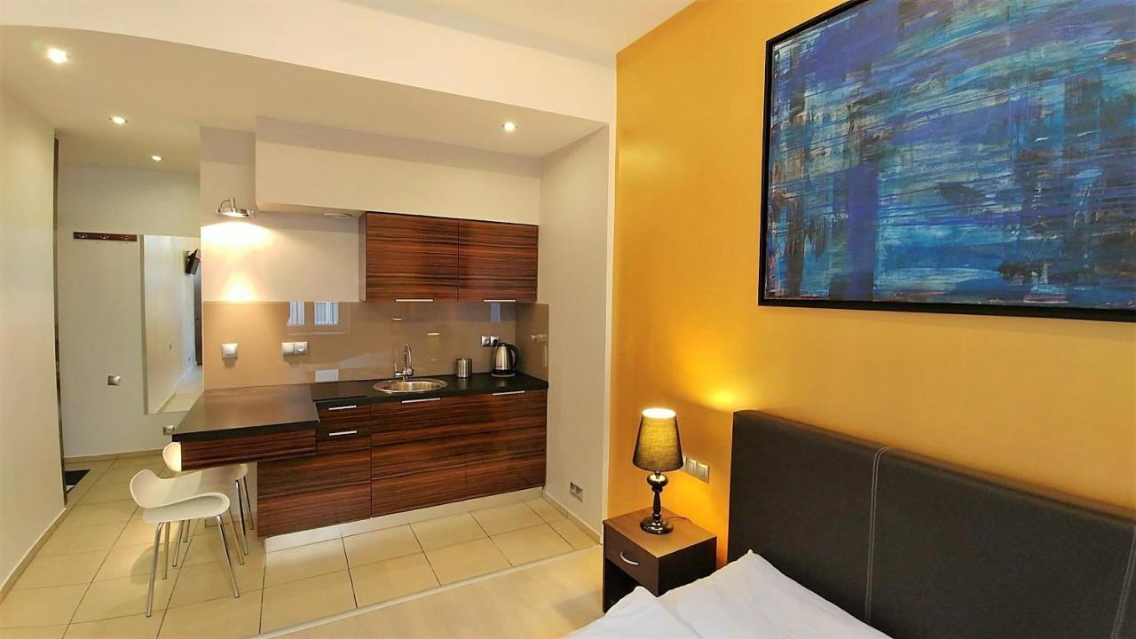 Appartement Mirror Gold & Grey Krakau